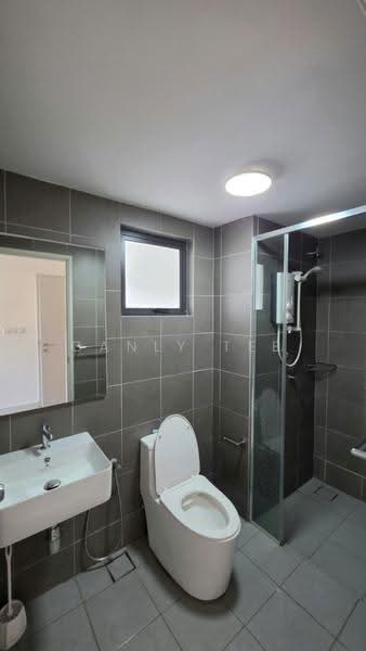 Service Residence for Rent at Berkeley Uptown - Canly Tee - Bathroom - PropertyGuru.com.my