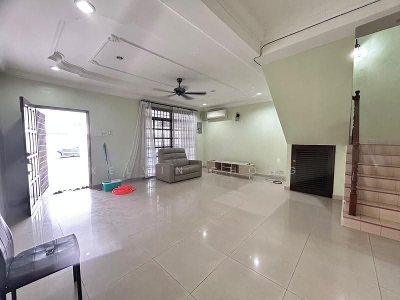 2-storey Terraced House for Rent in Taman Sppk (Ipoh) - Kelvin Chong - Living Room - PropertyGuru.com.my