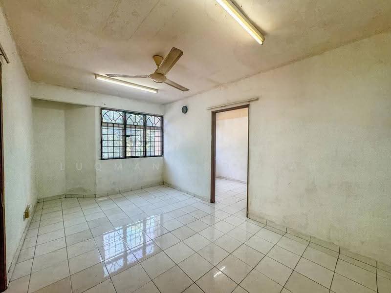 Apartment for Sale at Rista Villa Apartment - Luqman Abdullah - Living Room - PropertyGuru.com.my