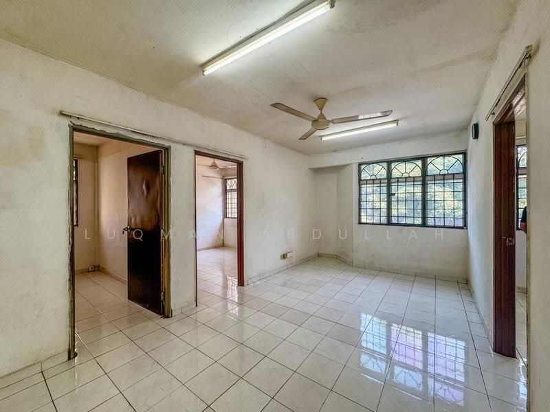 Apartment for Sale at Rista Villa Apartment - Luqman Abdullah - Living Room - PropertyGuru.com.my