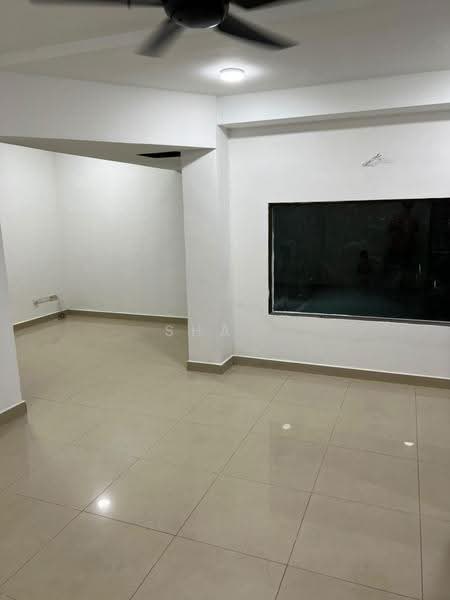 Rumah Teres 2-Tingkat untuk Dijual di Damansara Damai (Selangor) - Sha . - Living Room - PropertyGuru.com.my