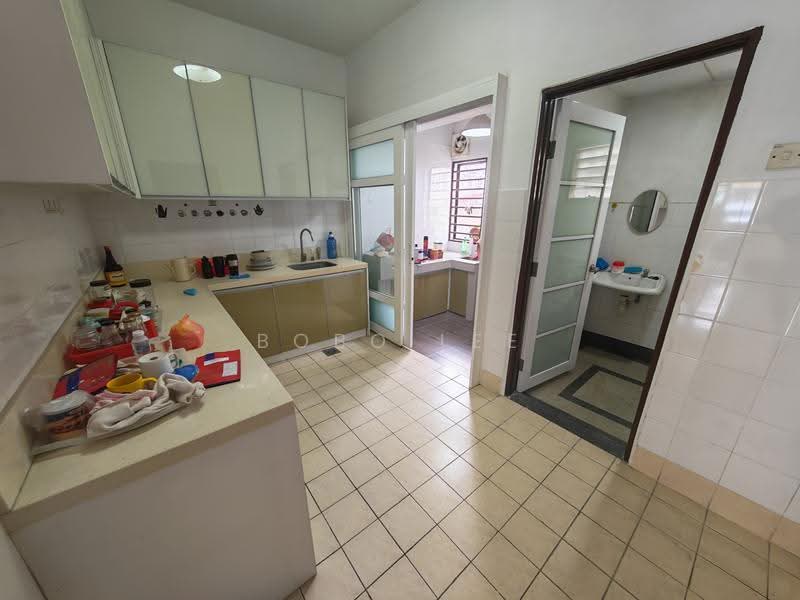 2-storey Terraced House for Sale in Bandar Putra Permai (Seri Kembangan) - Bobo Lee - Kitchen - PropertyGuru.com.my