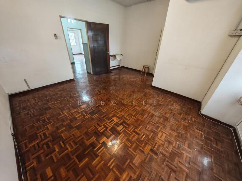 2-storey Terraced House for Sale in Bandar Putra Permai (Seri Kembangan) - Bobo Lee - PropertyGuru.com.my