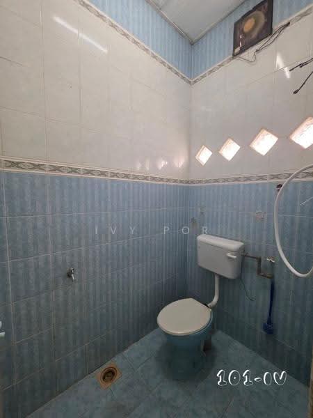 Rumah Teres 1-Tingkat untuk Dijual di Taman Klang Jaya (Klang) - Ivy Por - Bathroom - PropertyGuru.com.my
