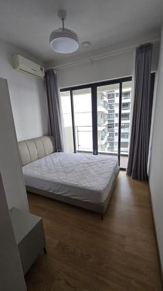 Condominium for Rent at Kings Bay @ Country Garden Danga Bay - Florence Hong - Bedroom - PropertyGuru.com.my
