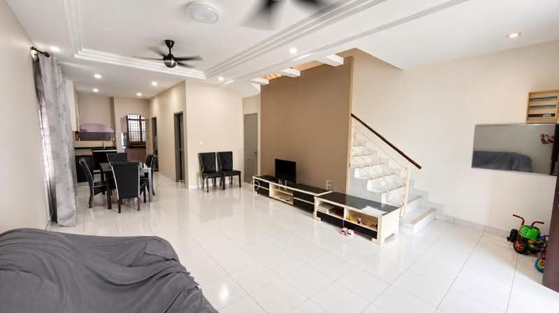 Rumah Teres 2-Tingkat untuk Dijual di M Residence (Rawang) - Kelton Foo - Living Room - PropertyGuru.com.my
