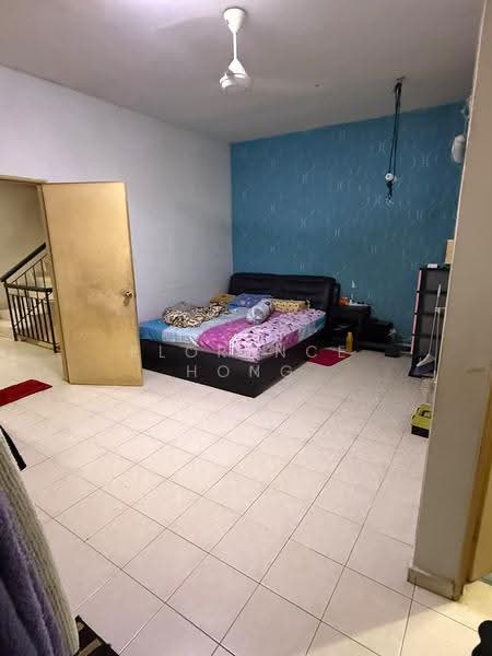 3-storey Terraced House for Sale in Taman D'Utama (Johor Bahru) - Florence Hong - Bedroom - PropertyGuru.com.my