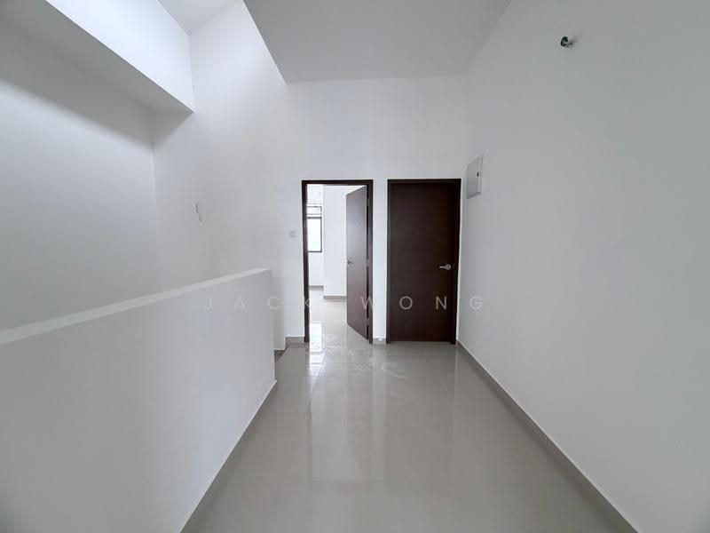 2-storey Terraced House for Sale in Bandar Dato Onn (Tebrau) - Jack Wong - Corridor - PropertyGuru.com.my