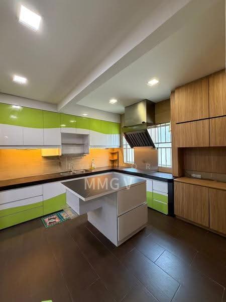 2-storey Terraced House for Sale in Taman Telok Gadong Indah (Pelabuhan Klang) - Ivy Por - Kitchen - PropertyGuru.com.my