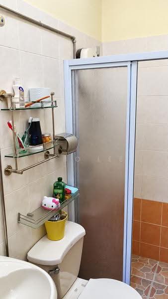 2-storey Terraced House for Sale in Taman Overseas Union (Taman Oug) (Jalan Klang Lama (Old Klang Road)) - Bobo Lee - Bathroom - PropertyGuru.com.my