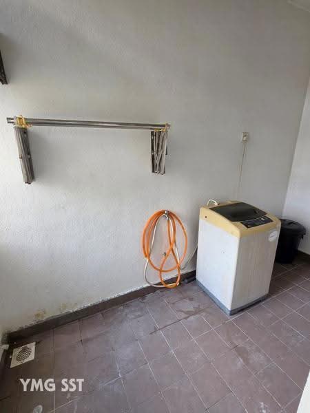 Apartment for Sale at Pangsapuri Akasia (Bandar Botanic) - Ivy Por - Balcony - PropertyGuru.com.my