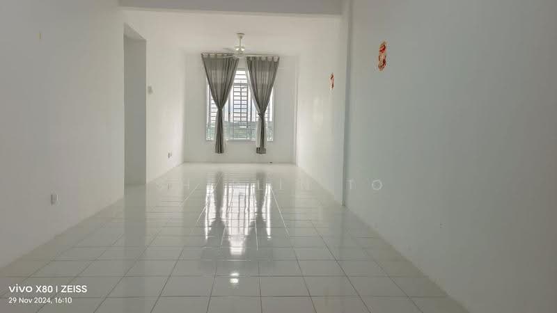 Apartment for Rent at Pangsapuri Pulai Mutiara - Sherlin To - Living Room - PropertyGuru.com.my