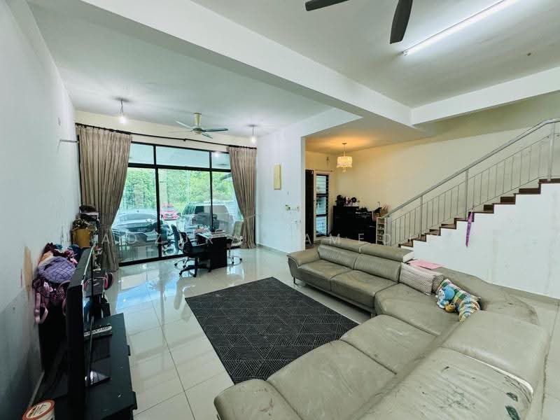 3-storey Terraced House for Sale in Denai Alam (Shah Alam) - Adzura Zamedin - Living Room - PropertyGuru.com.my