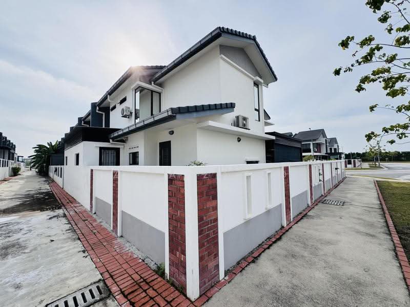 Rumah Teres 2-Tingkat untuk Dijual di Elmina (Shah Alam) - Adzura Zamedin - Exterior - PropertyGuru.com.my