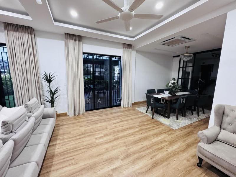 Rumah Teres 2-Tingkat untuk Dijual di Elmina (Shah Alam) - Adzura Zamedin - Living Room - PropertyGuru.com.my