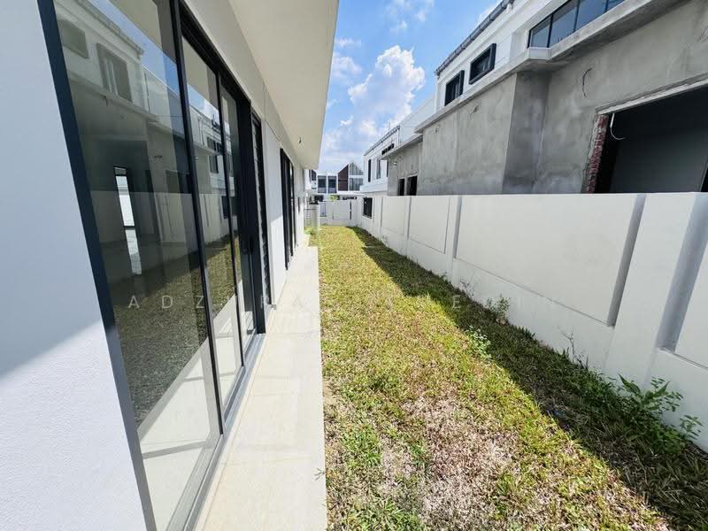 Semi-Detached House for Sale in Elmina (Shah Alam) - Adzura Zamedin - Exterior - PropertyGuru.com.my