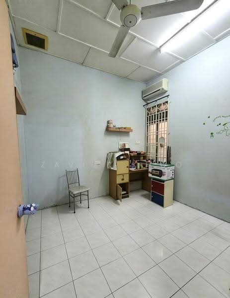 Terraced House for Sale in Kluang (Johor) - ZAVIER KHOO - Study - PropertyGuru.com.my