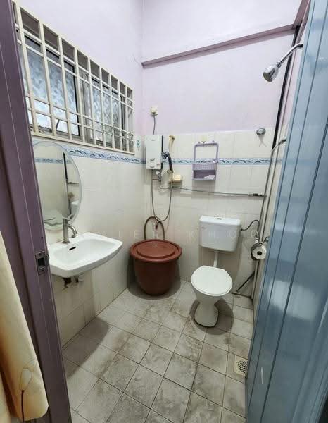 Terraced House for Sale in Kluang (Johor) - ZAVIER KHOO - Bathroom - PropertyGuru.com.my