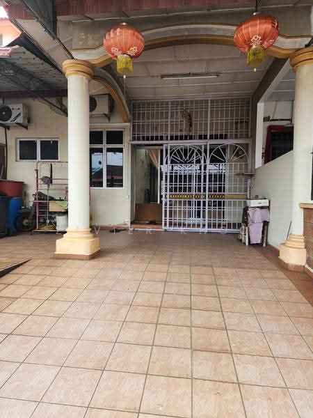 Terraced House for Sale in Kluang (Johor) - ZAVIER KHOO - Exterior - PropertyGuru.com.my