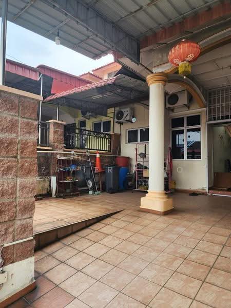Terraced House for Sale in Kluang (Johor) - ZAVIER KHOO - Exterior - PropertyGuru.com.my