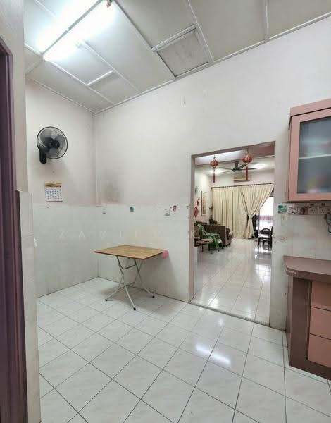 Terraced House for Sale in Kluang (Johor) - ZAVIER KHOO - Kitchen - PropertyGuru.com.my