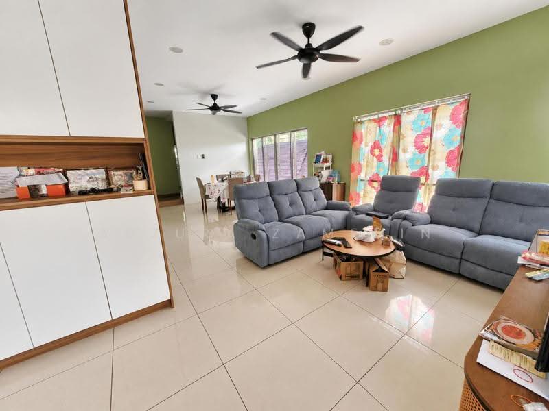 2.5-storey Terraced House for Sale in Bandar Bukit Puchong (Puchong) - Adzura Zamedin - Living Room - PropertyGuru.com.my