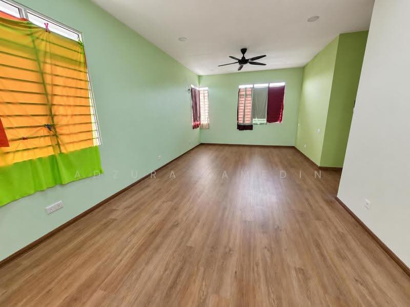 2.5-storey Terraced House for Sale in Bandar Bukit Puchong (Puchong) - Adzura Zamedin - Living Room - PropertyGuru.com.my