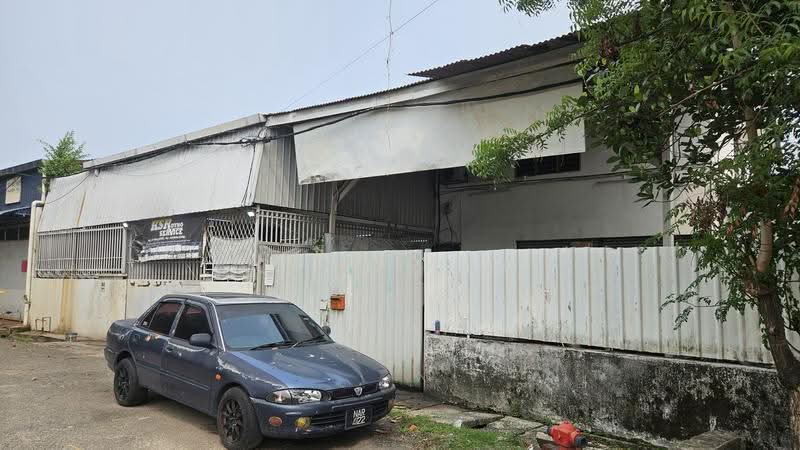 Kilang Kluster untuk Dijual di Kawasan 16, Taman Sungai Rasau (Kapar) - Chloe Lo - Exterior - PropertyGuru.com.my