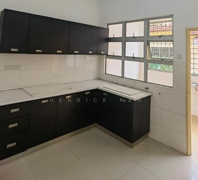 2-storey Terraced House for Rent in Kota Kemuning (Shah Alam) - Henrick Tan - Kitchen - PropertyGuru.com.my