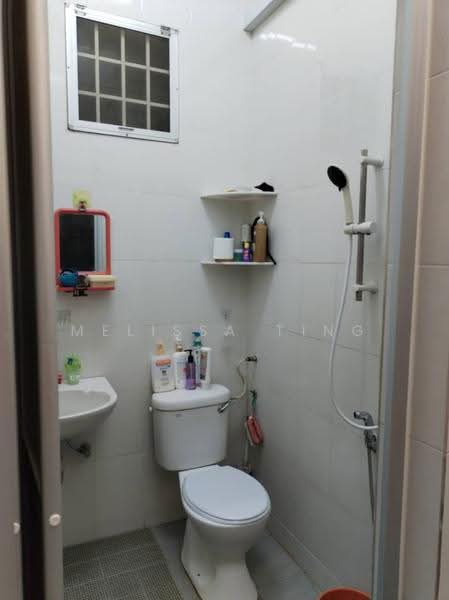 Rumah Teres 2-Tingkat untuk Dijual di Saujana Puchong (Puchong) - Melissa Ting - Bathroom - PropertyGuru.com.my