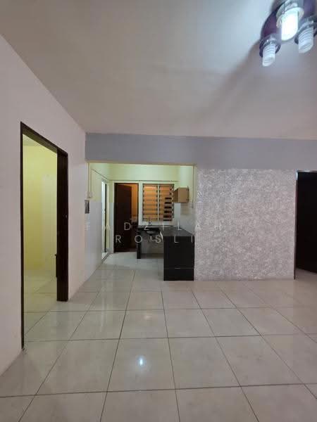 Apartment for Sale at Lakeview Apartments - Fadzilah Rosli - Kitchen - PropertyGuru.com.my