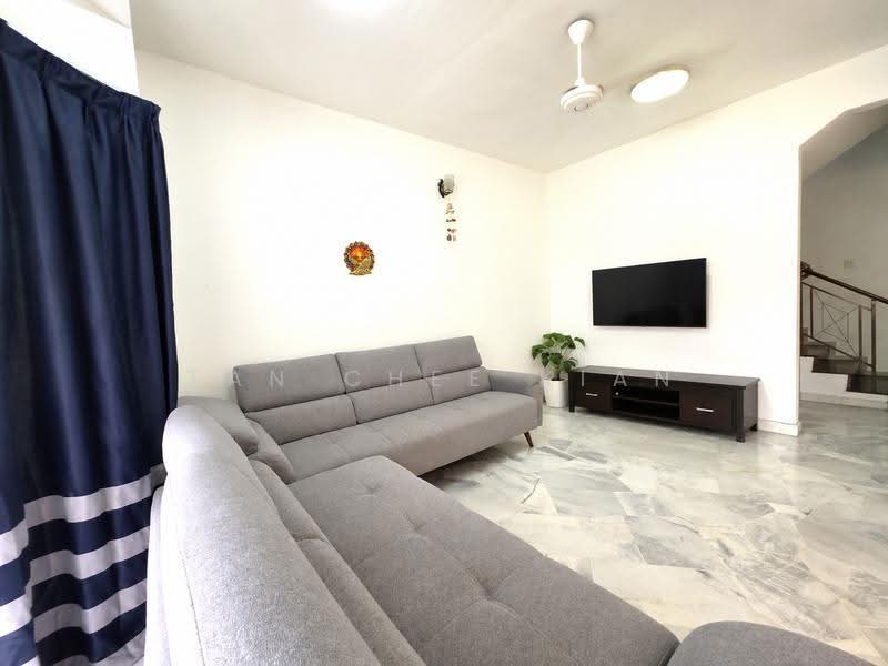 Rumah Teres 2-Tingkat untuk Dijual di Usj 11 (Subang Jaya) - Tan Chee Kian - Living Room - PropertyGuru.com.my