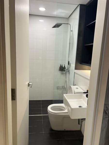 Kediaman Servis untuk Disewa di Arcoris SOHO - Justin Lam - Bathroom - PropertyGuru.com.my
