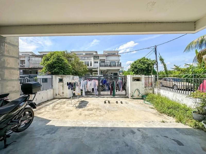 2-storey Terraced House for Sale in Jenjarom (Selangor) - Fauran Nawawi - PropertyGuru.com.my