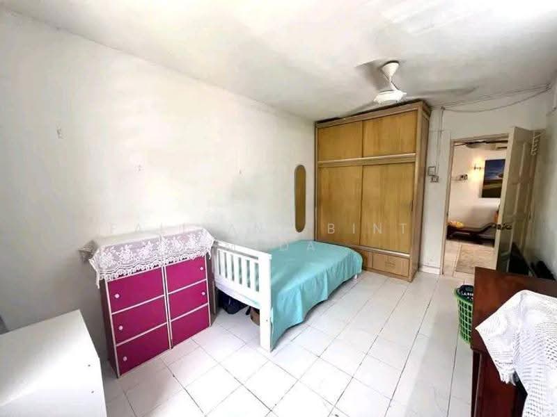 Flat for Sale at Flat Pkns Au3 - Faliyana binti Muda - PropertyGuru.com.my