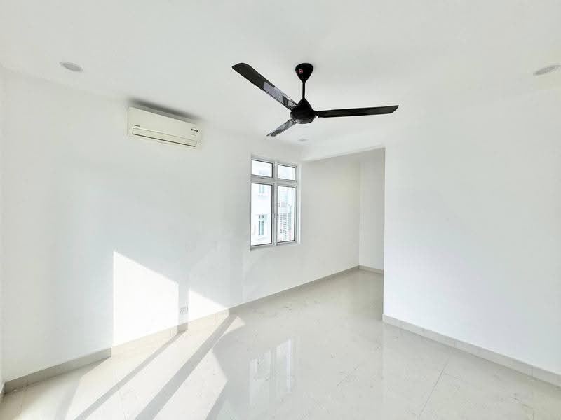 Condominium for Sale at Flora Rosa - Nurul Ain Muharam - Interior - PropertyGuru.com.my