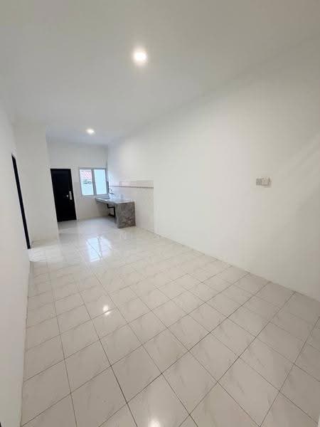 Rumah Teres 1-Tingkat untuk Dijual di Taman Desa (Kulai) - Zen Wong - Kitchen - PropertyGuru.com.my