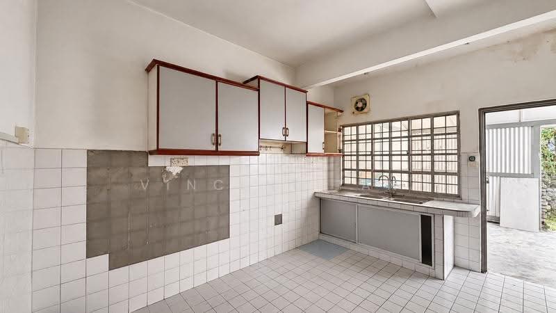 Rumah Teres 2-Tingkat untuk Disewa di Bandar Sri Damansara (Selangor) - Vincent Tan - Kitchen - PropertyGuru.com.my