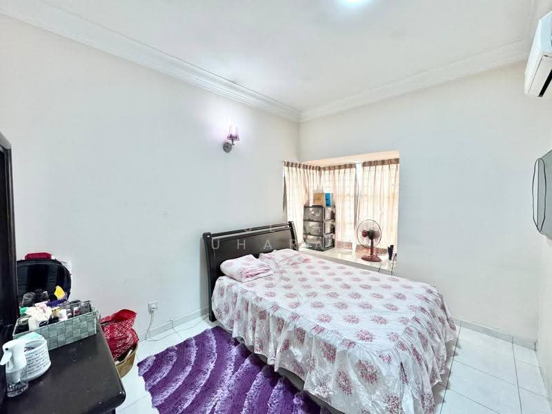 Kondominium untuk Dijual di Desa Impiana - Nurul Ain Muharam - Bedroom - PropertyGuru.com.my