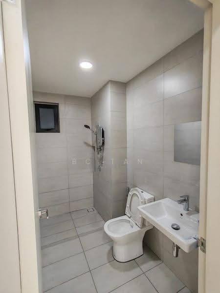 Kediaman Servis untuk Disewa di Residensi Ava @ Kiara Bay - BC TAN - Bathroom - PropertyGuru.com.my