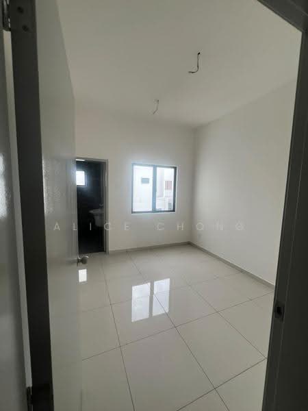 Rumah Teres untuk Dijual di Seremban (Negeri Sembilan) - Alice Chong - PropertyGuru.com.my
