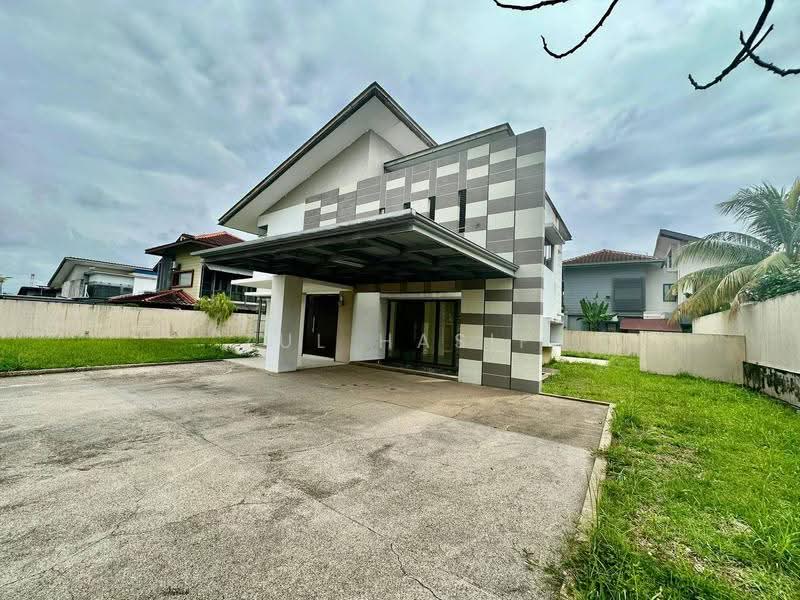 Bungalow House for Sale in Bandar Seri Putra (Bangi) - Zul Hasif - PropertyGuru.com.my