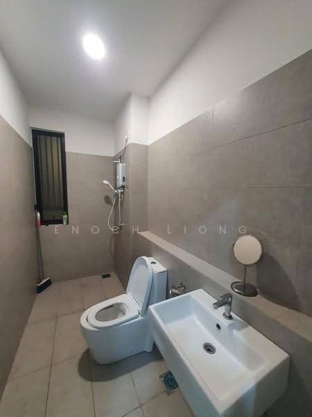 Terraced House for Rent in Johor Bahru (Johor) - Enoch Liong - Bathroom - PropertyGuru.com.my