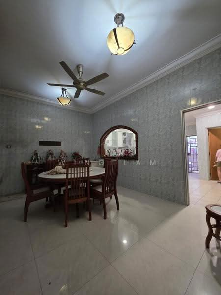 Semi-Detached House for Sale in Taman Overseas Union (Taman Oug) (Jalan Klang Lama (Old Klang Road)) - Wing Lam - Dining Room - PropertyGuru.com.my