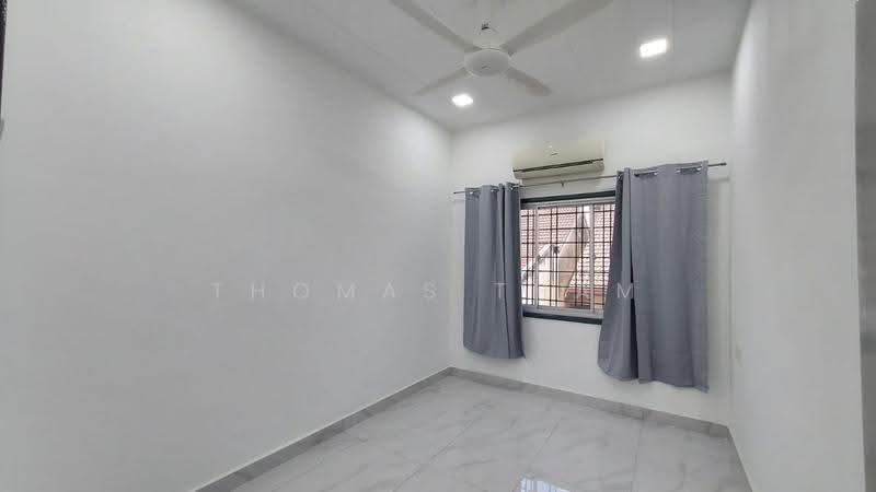 Terraced House for Sale in Alam Damai (Cheras) - Thomas Tham - Bedroom - PropertyGuru.com.my