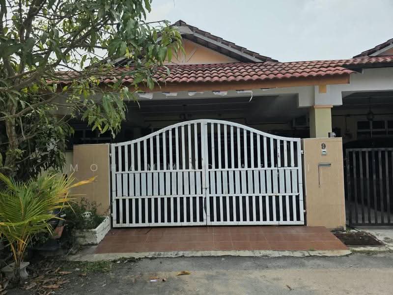 1-storey Terraced House for Sale in Perkampungan Seri Mahkota Permai (Kuantan) - Mohammad Azizi - PropertyGuru.com.my