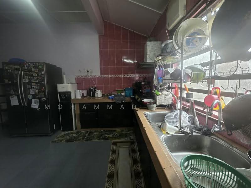 1-storey Terraced House for Sale in Perkampungan Seri Mahkota Permai (Kuantan) - Mohammad Azizi - PropertyGuru.com.my