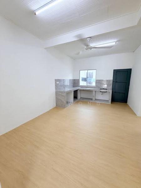 1-storey Terraced House for Sale in Taman Sri Pagoh (Pagoh) - Zen Wong - Kitchen - PropertyGuru.com.my