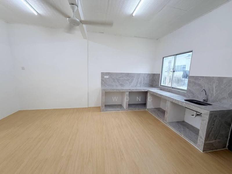 1-storey Terraced House for Sale in Taman Sri Pagoh (Pagoh) - Zen Wong - Kitchen - PropertyGuru.com.my