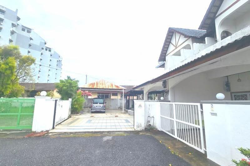 Semi-Detached House for Sale in Taman Pasir Jaya (Melaka City) - Agnes Ang - Exterior - PropertyGuru.com.my